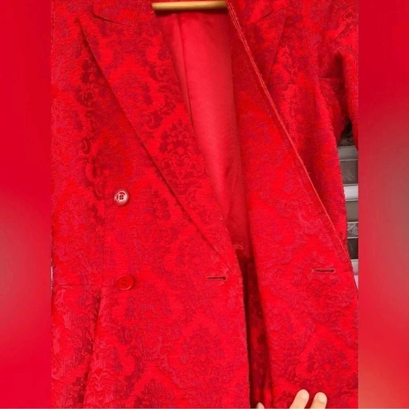 Givenchy Red Jacquard Double Breast Blazer
Size 6" - Picture 7 of 15
